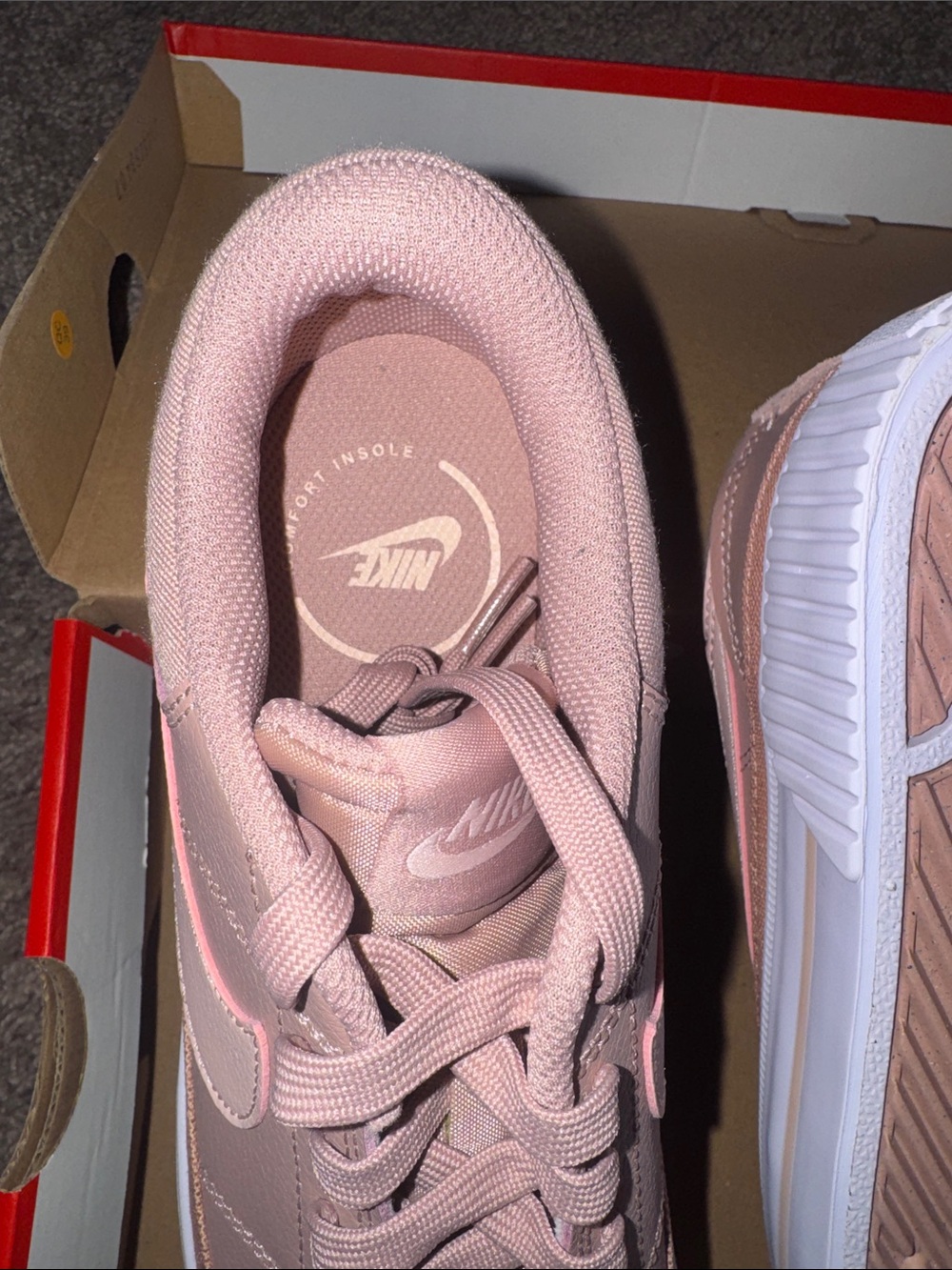 Nike Shoes w Shoe Box — WMNS Court Legacy Lift - Picture 6 of 6